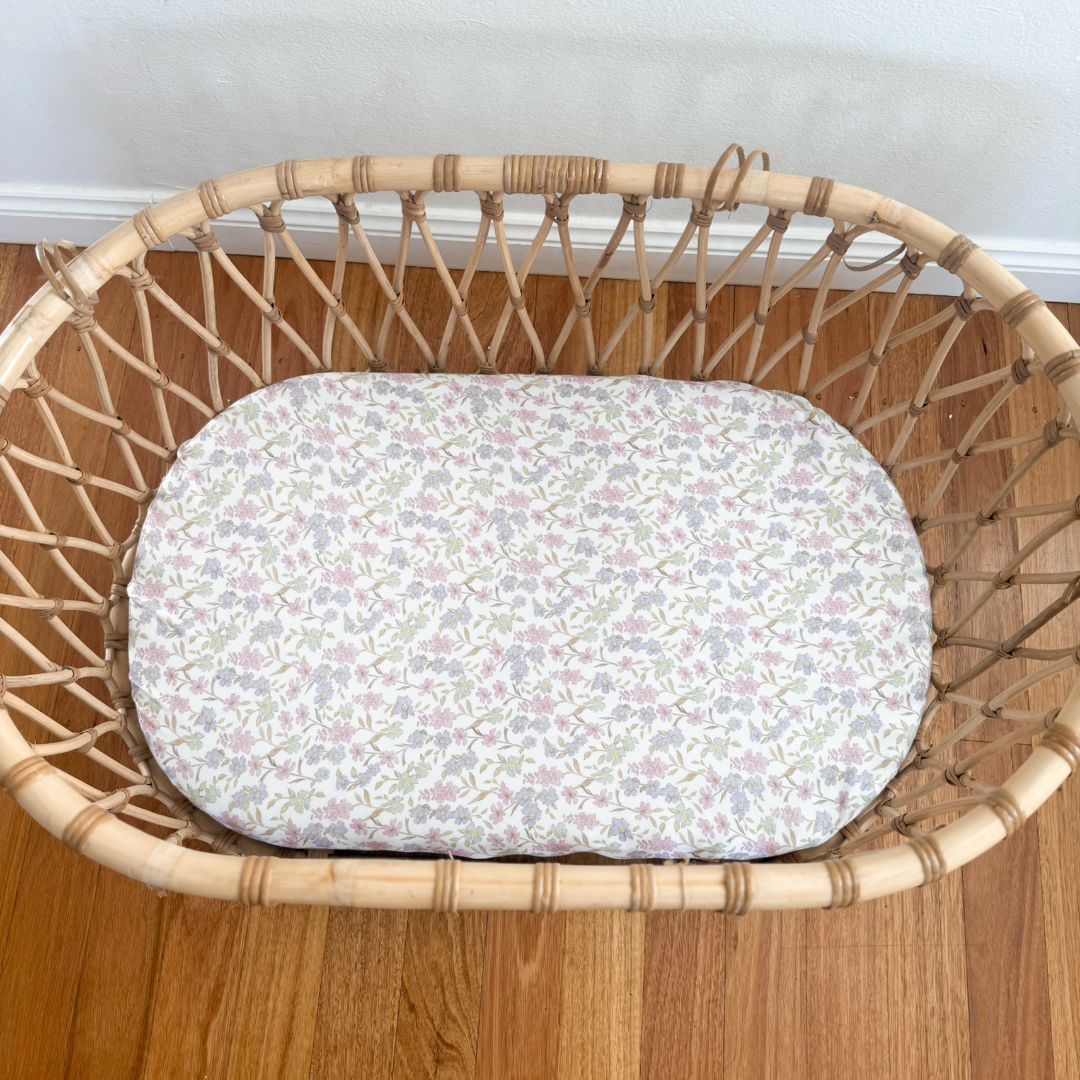 Fitted Jersey Bassinet/Change Table Sheet - Daisy Dreams