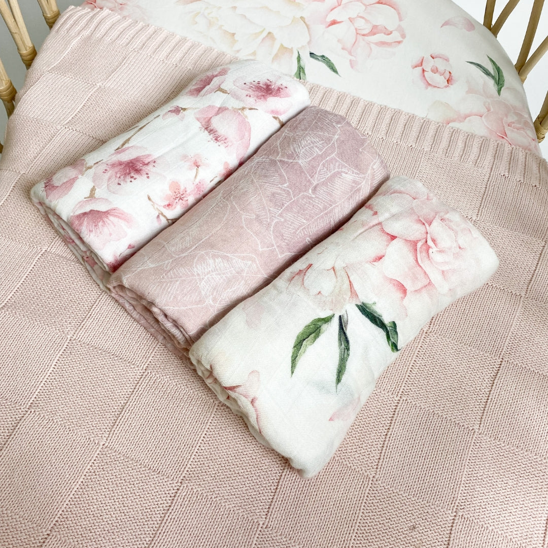 Organic Bamboo Cotton Swaddle - Pretty Peony