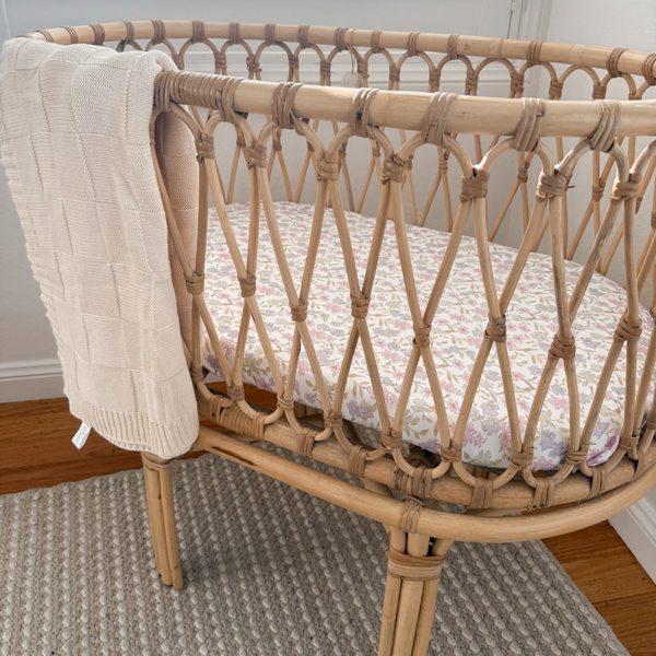 Fitted Jersey Bassinet/Change Table Sheet - Daisy Dreams