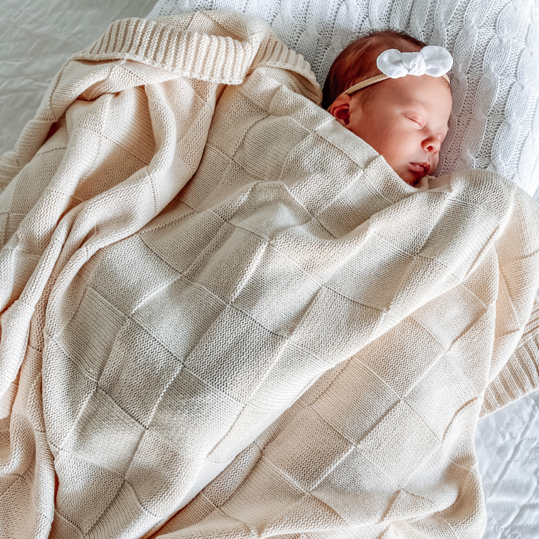KNITTED BLANKETS